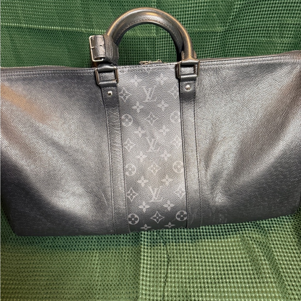Luxury Louis Vuitton Black Monogram Duffel Bag - Picture 5 of 9